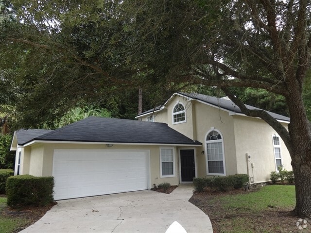Building Photo - 325 Willow Green Dr