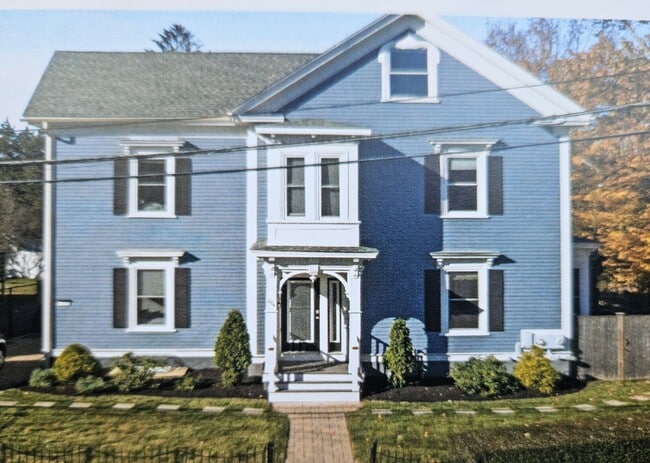 Photo - 206 Winthrop St (Medford, MA) Townhome