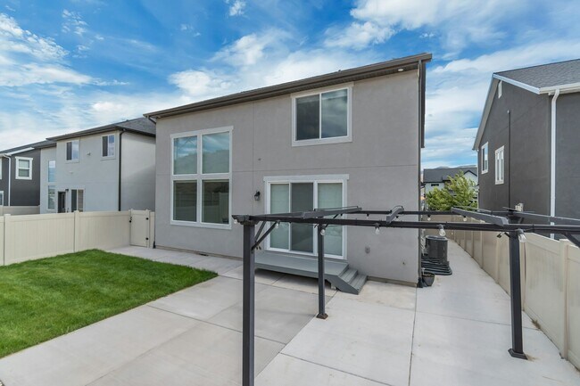 Foto del edificio - 1316 W Quailhill Rd