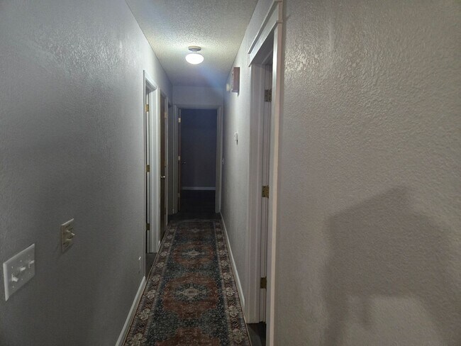 Foto del edificio - 1338 North Loop