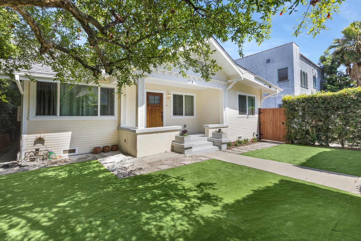Front - 1168 N Westmoreland Ave