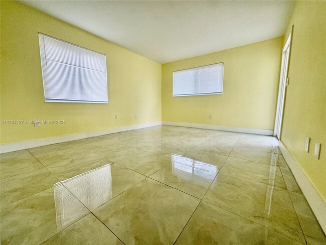 Foto del edificio - 9241 SW 204th Terrace
