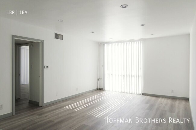 Foto del edificio - 1603 N Poinsettia Pl