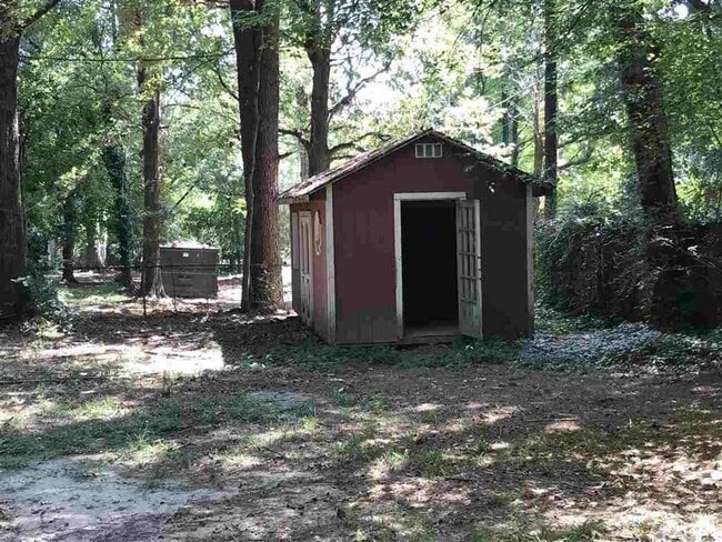Building Photo - 539 Quinn Rd