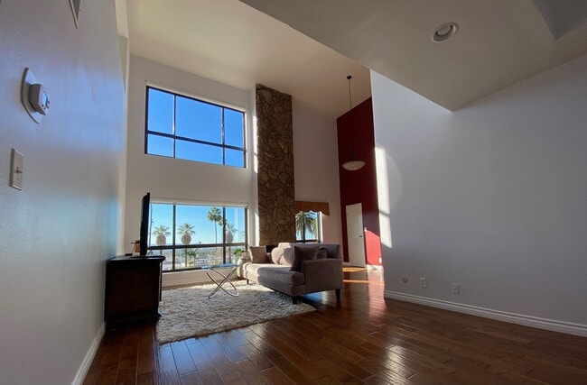 Building Photo - 1730 Camino Palmero St