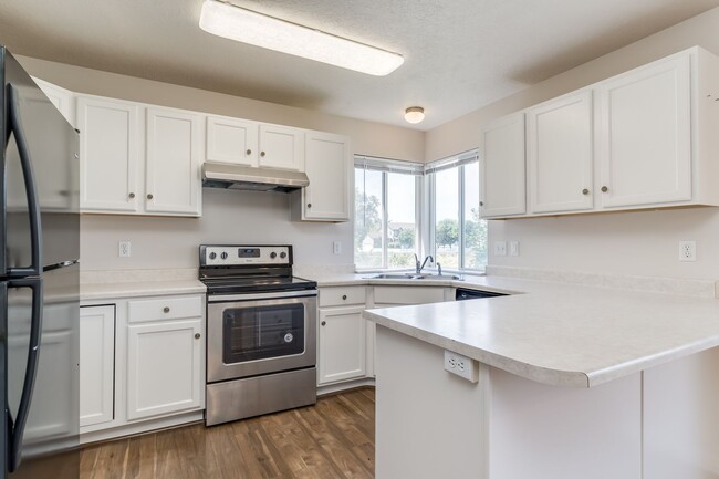 Building Photo - Beautiful Single Family Home for Rent in S...