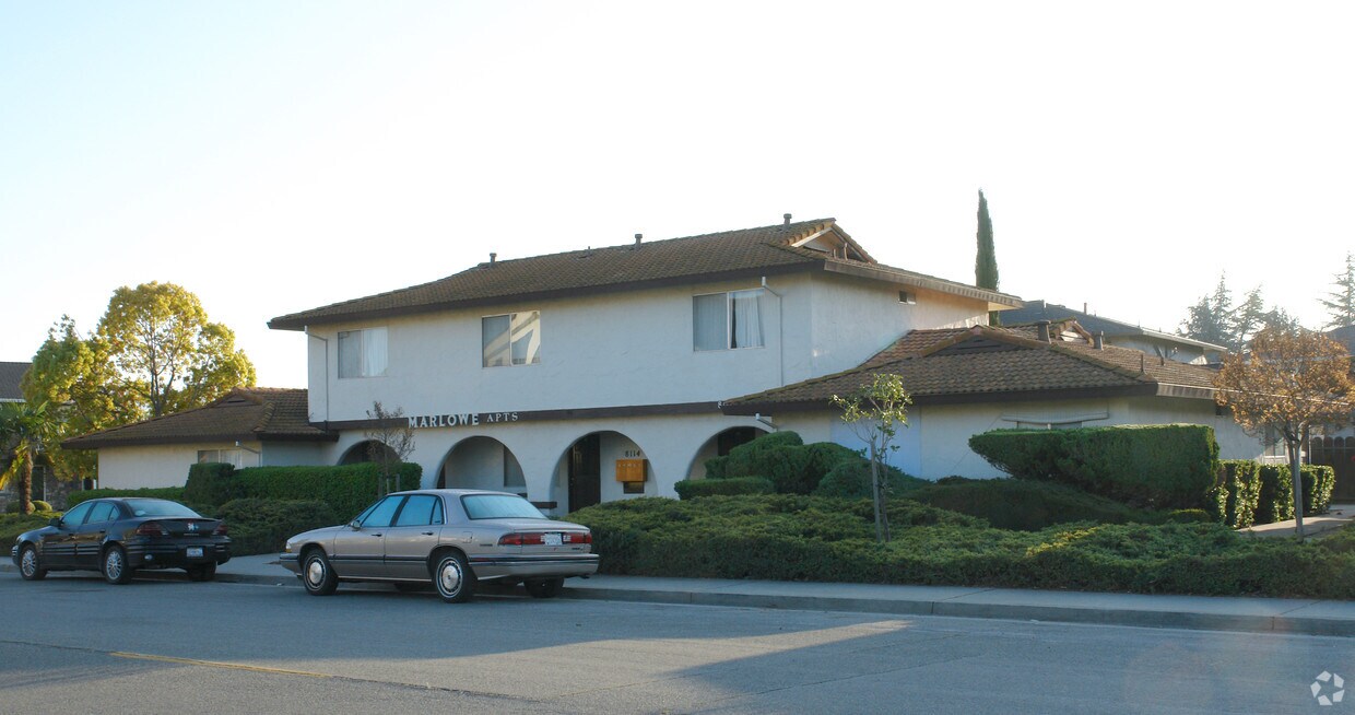 Primary Photo - 8114 Kelton Dr