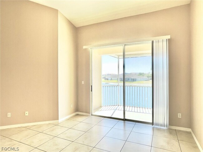 Foto del edificio - 4246 Liron Ave