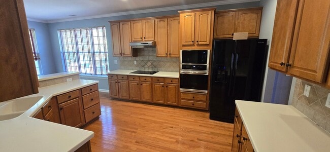 Building Photo - Great Waterford Home!