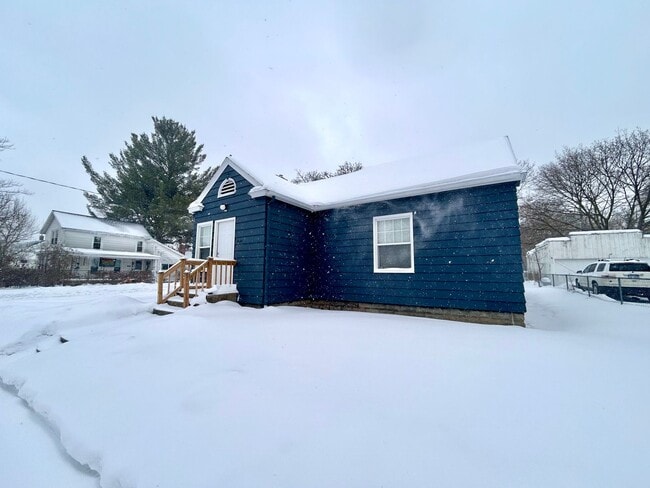Building Photo - Two Bedroom Home in Muskegon
