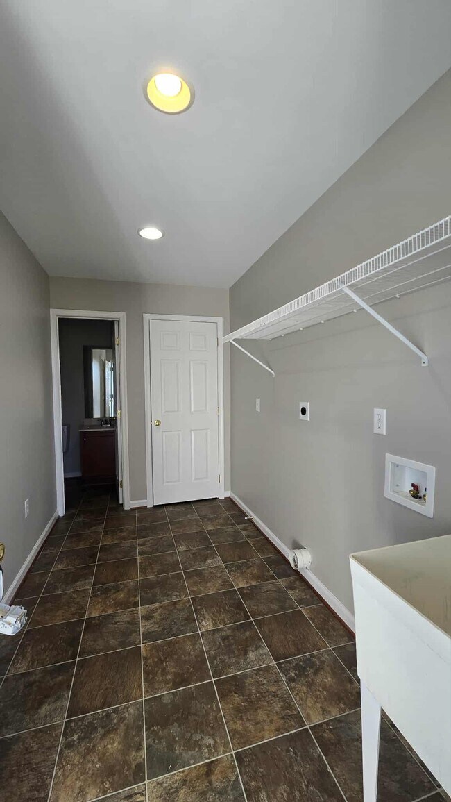 Foto del edificio - 511 National Ave