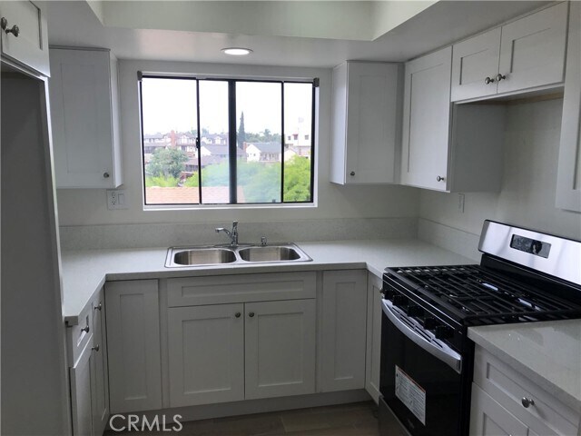 Foto del edificio - 832 Padilla St