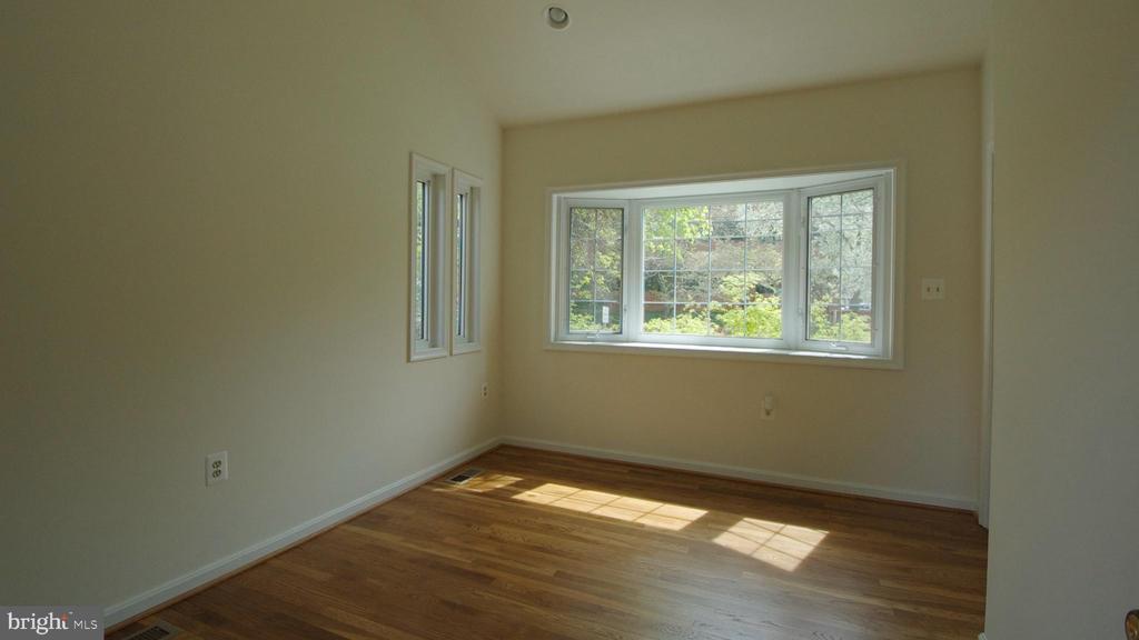 8102 Glenbrook Rd, Bethesda, MD 20814 House Rental in Bethesda, MD
