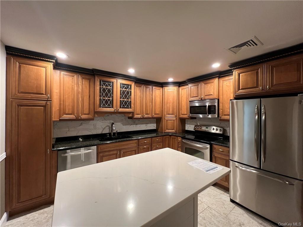 6 Krystal Dr, Lincolndale, NY 10589 Townhome Rentals in Lincolndale