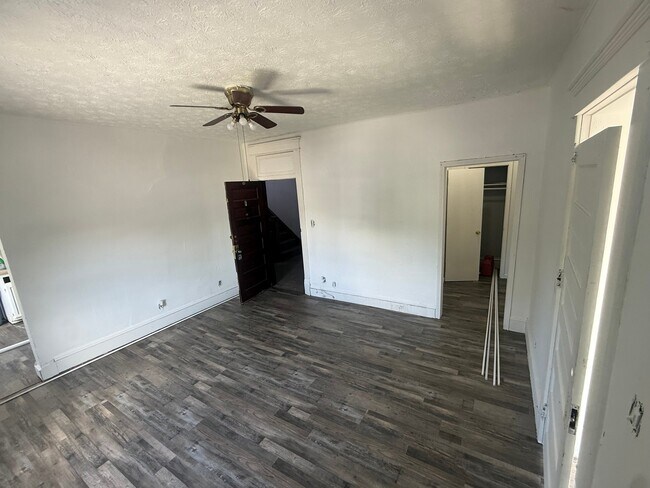 Building Photo - 1330 I St