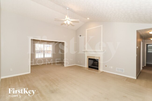 Building Photo - 1099 Harbins Pass Dr