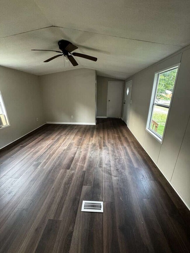 Foto del edificio - 2 Bedrooms - 2 Bathrooms