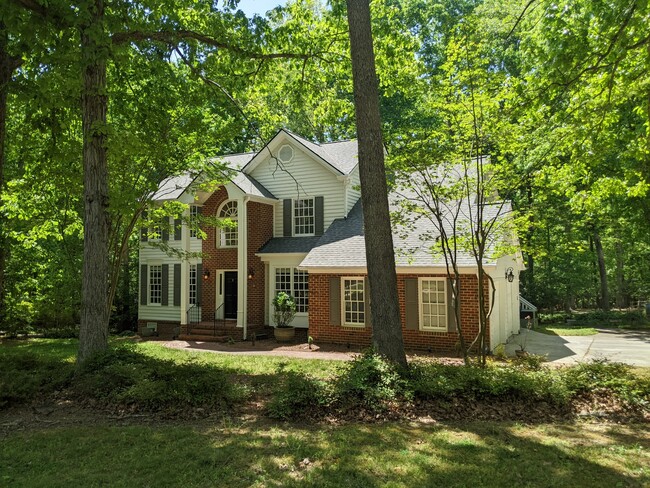 Foto del edificio - 102 Blackford Ct