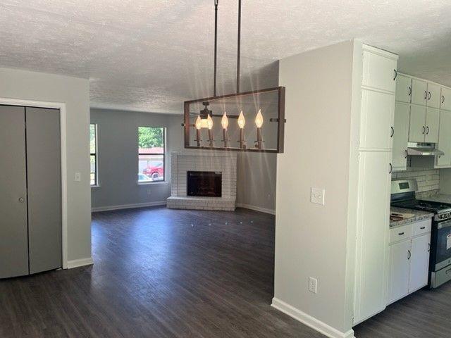Building Photo - 8156 Sunnydale Ln