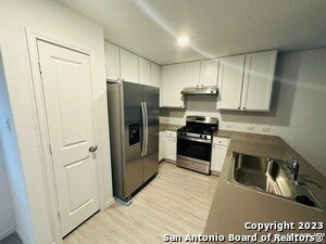 Building Photo - 20452 Fire Stone