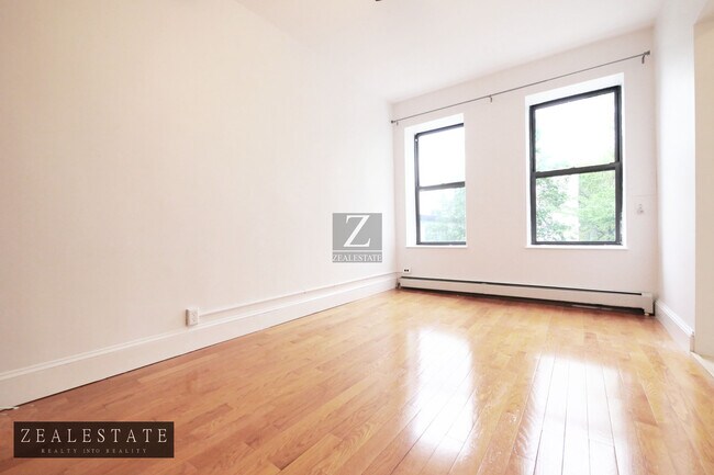 Building Photo - 653 Vanderbilt Ave