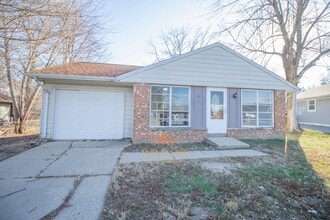 Building Photo - 14 S Lobo Ct