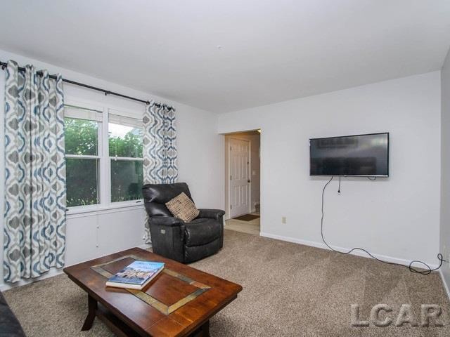 Foto del edificio - 716 Pierce Ct