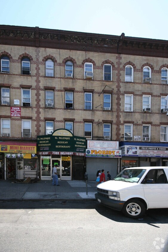 Building Photo - 5705-5707 5th Ave