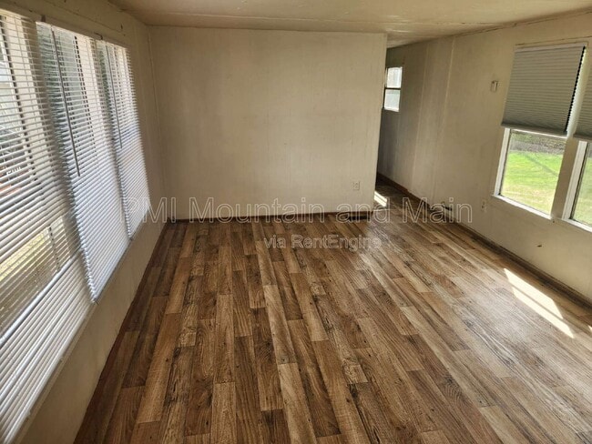 Photo - 9 Grateful Way House