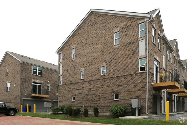 Building Photo - Patterson Place