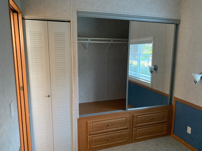 Foto del edificio - 2580 NE Indian River Dr