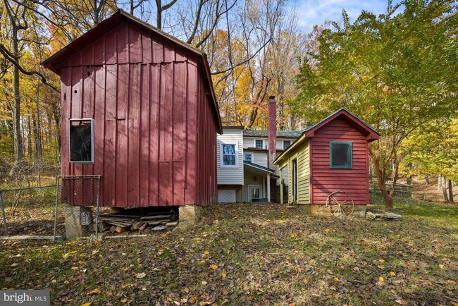 Building Photo - 41788 Stumptown Rd