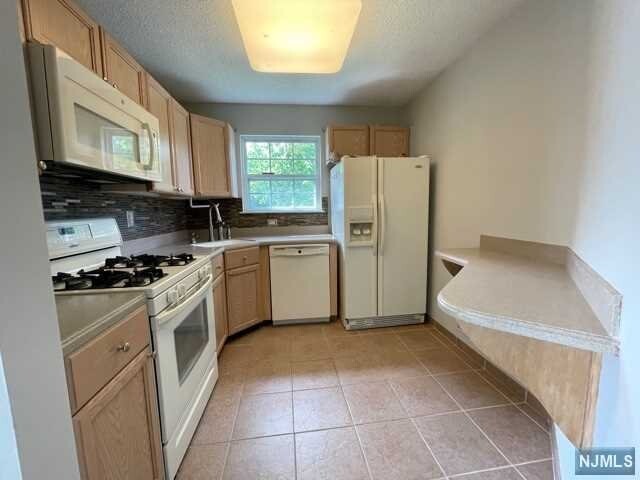 Building Photo - 1114 Hyde Park Ct