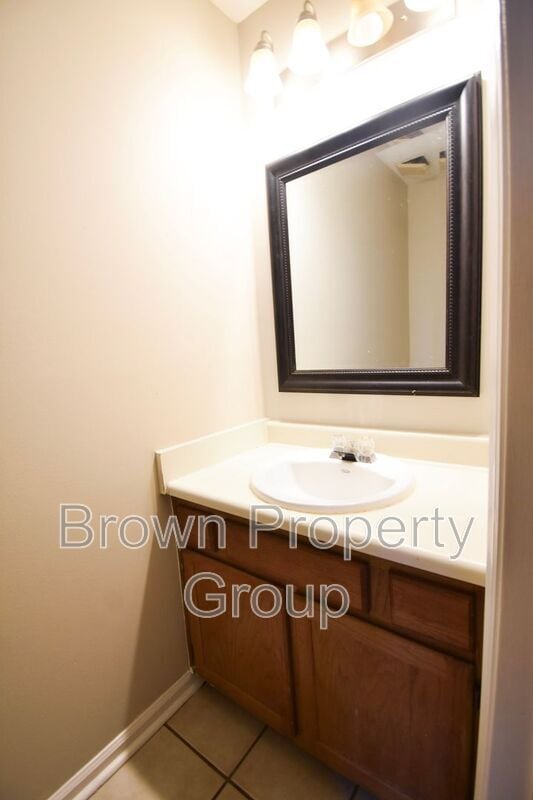 Foto del edificio - 3321 Scotty Hill Rd