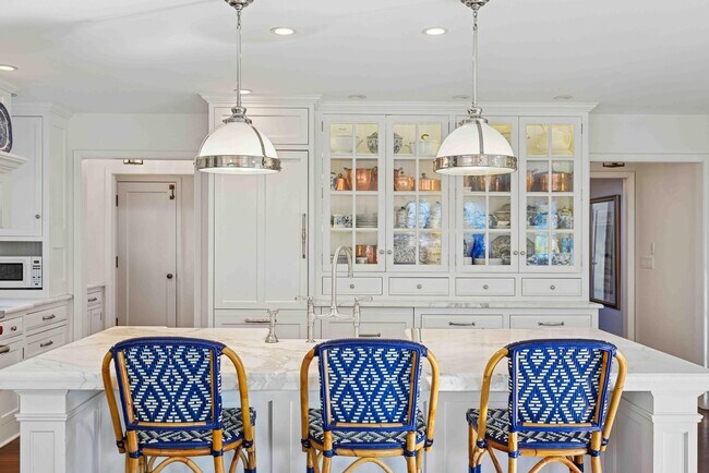 Foto del edificio - 5969 N Shore Dr