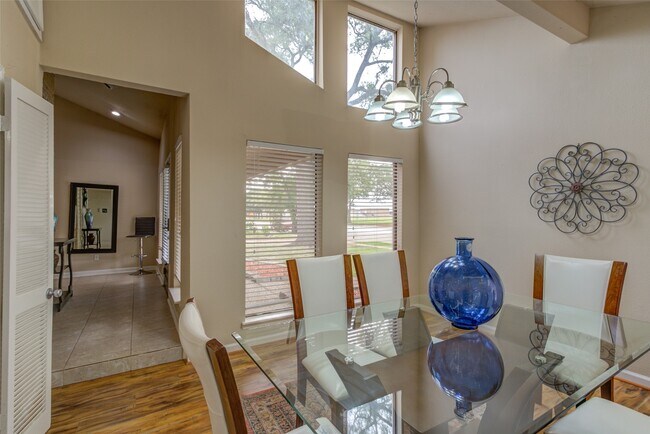 Building Photo - 6614 Winkleman Rd