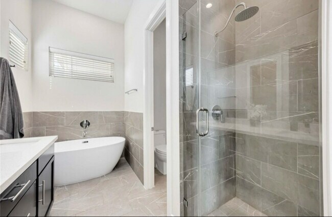 Foto del edificio - 108 Knightsbridge Park Ln