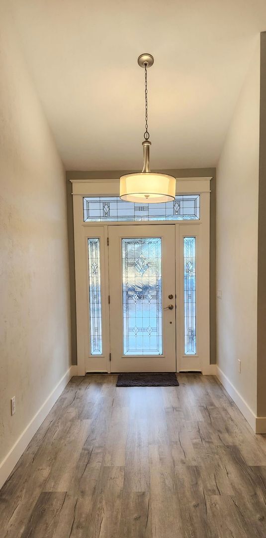 Foto del edificio - Beautifully updated 3-bedroom, 2.5-bath home in a picturesque country setting