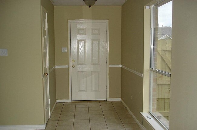 Foto del edificio - 5514 Bear Cave Ln