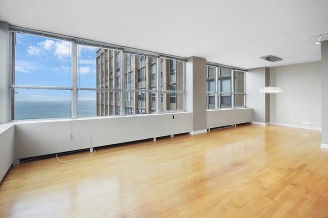 Building Photo - 655 W Irving Park Rd