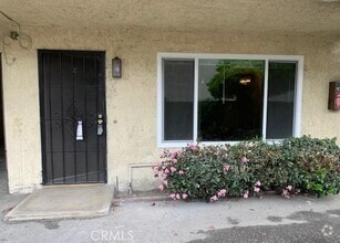 Building Photo - 1131 S Alta Vista Ave