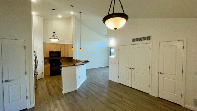 Building Photo - 8649 Gold Peak Dr