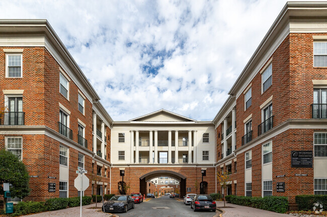 11 Arch Pl - Colonnade at Kentlands