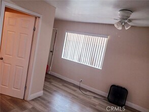 Building Photo - 687 Karesh Ave