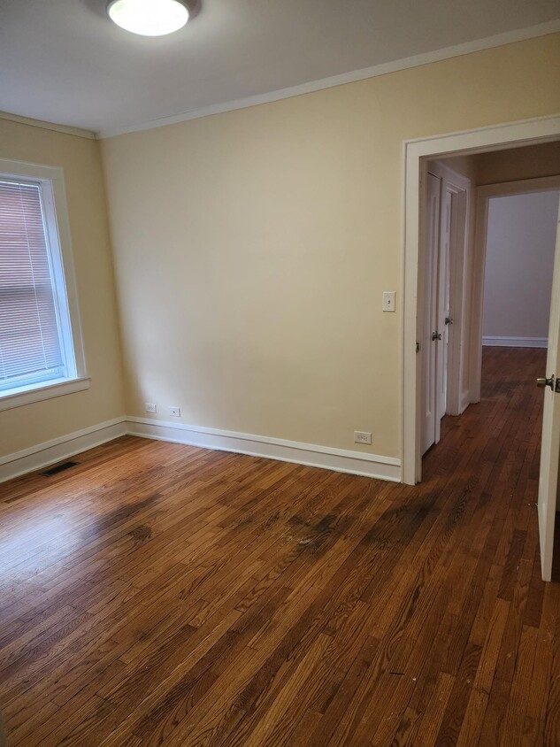 Hall - 1740 Grey Ave