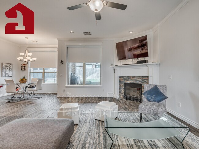 Building Photo - 3413 Huron Cir