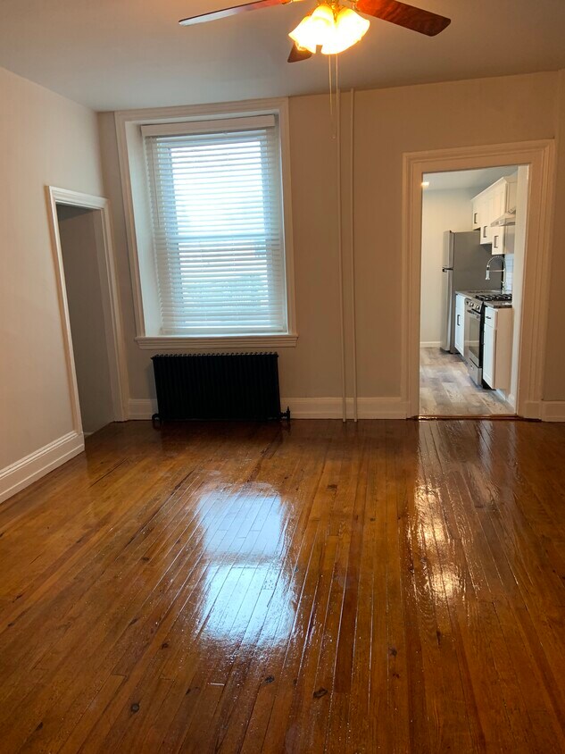 1541 Gay St Unit 1st Floor, Philadelphia, PA 19127 Apartments in