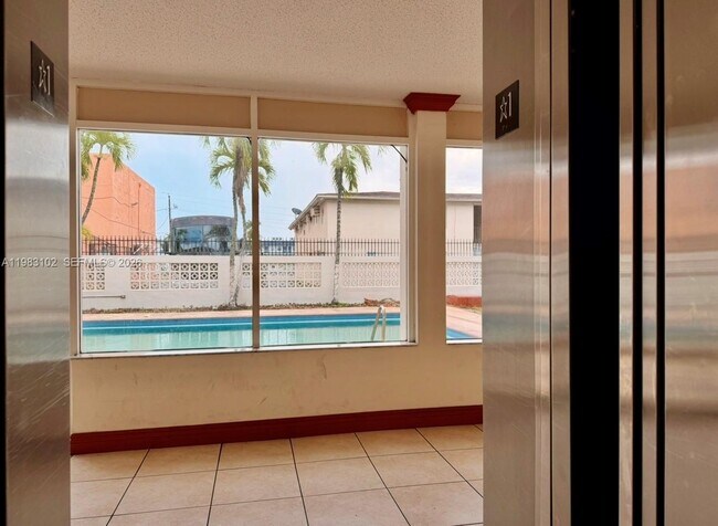 Foto del edificio - 13390 NE 7th Ave