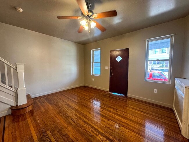 Building Photo - 3BR House Available for Rent!