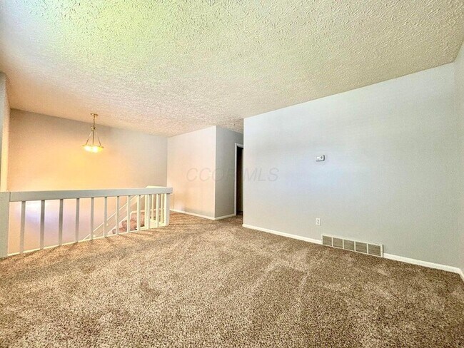 Building Photo - 4927 Godown Rd